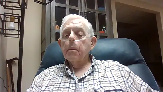 Snapshot of bootlegmanz chatting on May 2026 08:34:01 PM bootlegmanz online show from May 2026 08:34:01 PM