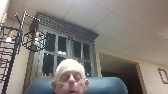 Snapshot of bootlegmanz chatting on November 2025 02:43:01 PM bootlegmanz online show from November 2025 02:43:01 PM