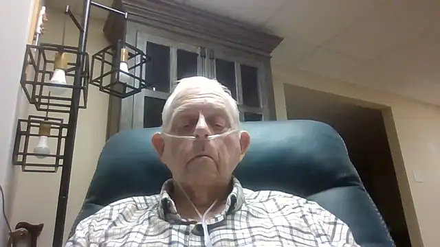 Snapshot of bootlegmanz chatting on October 2025 03:00:02 PM bootlegmanz online show from October 2025 03:00:02 PM