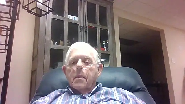 Snapshot of bootlegmanz chatting on November 2025 02:32:02 AM bootlegmanz online show from November 2025 02:32:02 AM