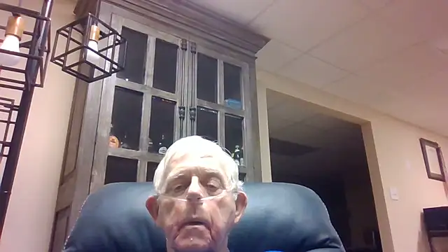 Snapshot of bootlegmanz chatting on June 2026 01:27:01 AM bootlegmanz online show from June 2026 01:27:01 AM