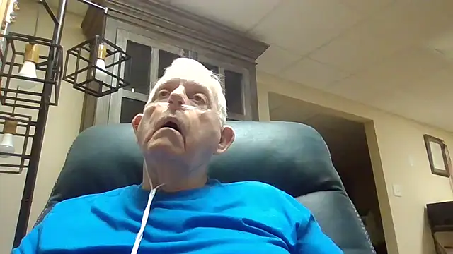 Snapshot of bootlegmanz chatting on October 2025 01:23:02 PM bootlegmanz online show from October 2025 01:23:02 PM