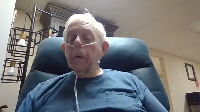 Snapshot of bootlegmanz chatting on June 2026 02:17:02 PM bootlegmanz online show from June 2026 02:17:02 PM