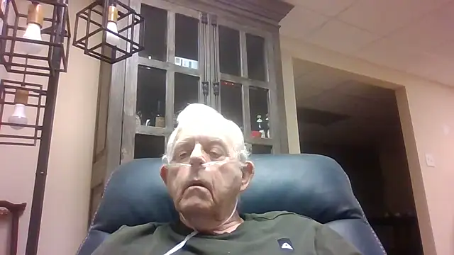 Snapshot of bootlegmanz chatting on November 2025 04:52:02 PM bootlegmanz online show from November 2025 04:52:02 PM