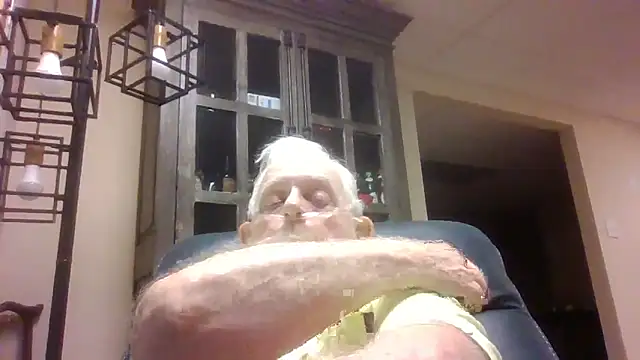 Snapshot of bootlegmanz chatting on November 2025 07:14:02 PM bootlegmanz online show from November 2025 07:14:02 PM