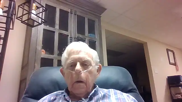 Snapshot of bootlegmanz chatting on June 2026 01:33:01 AM bootlegmanz online show from June 2026 01:33:01 AM