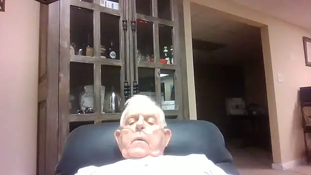 Snapshot of bootlegmanz chatting on November 2025 03:04:01 PM bootlegmanz online show from November 2025 03:04:01 PM