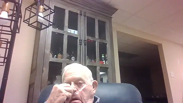 Snapshot of bootlegmanz chatting on October 2025 01:45:01 PM bootlegmanz online show from October 2025 01:45:01 PM