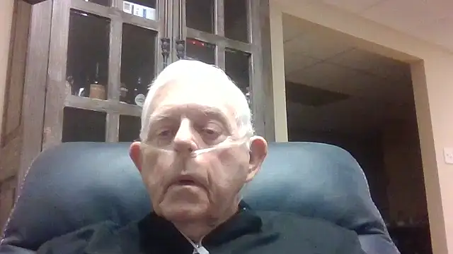 Snapshot of bootlegmanz chatting on October 2025 02:39:02 PM bootlegmanz online show from October 2025 02:39:02 PM