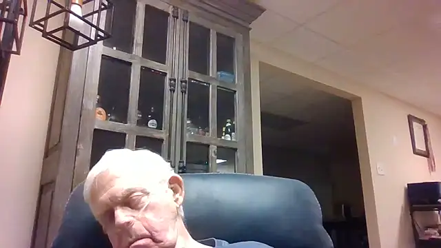 Snapshot of bootlegmanz chatting on June 2026 04:07:02 PM bootlegmanz online show from June 2026 04:07:02 PM