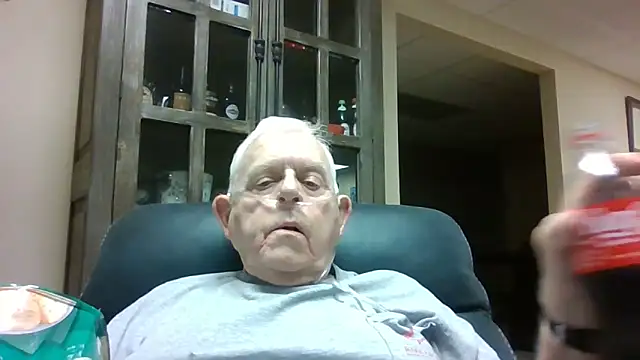 Snapshot of bootlegmanz chatting on October 2025 05:25:02 PM bootlegmanz online show from October 2025 05:25:02 PM