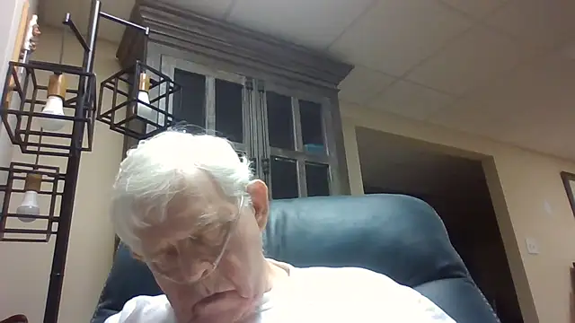 Snapshot of bootlegmanz chatting on July 2026 03:58:02 PM bootlegmanz online show from July 2026 03:58:02 PM