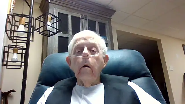 Snapshot of bootlegmanz chatting on June 2026 03:10:02 PM bootlegmanz online show from June 2026 03:10:02 PM