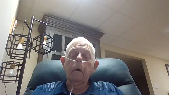 Snapshot of bootlegmanz chatting on September 2025 02:01:01 PM bootlegmanz online show from September 2025 02:01:01 PM