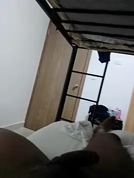 Algenis1232 online show from December 2025 07:18:02 AM