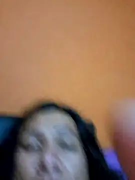 Snapshot of miicheele32 chatting on October 2025 06:45:01 AM miicheele32 online show from October 2025 06:45:01 AM