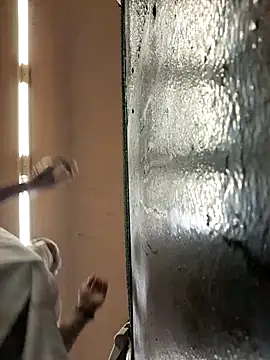 Snapshot of miicheele32 chatting on November 2025 02:28:02 AM miicheele32 online show from November 2025 02:28:02 AM