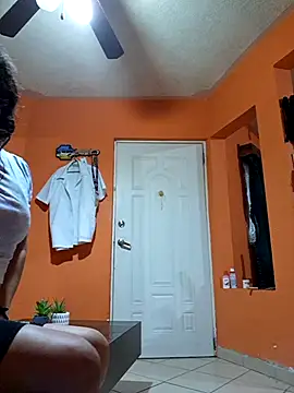 Snapshot of miicheele32 chatting on October 2025 08:48:02 AM miicheele32 online show from October 2025 08:48:02 AM