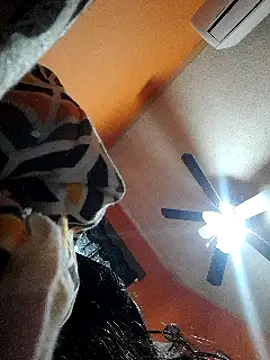 Snapshot of miicheele32 chatting on February 2025 04:02:01 PM miicheele32 online show from February 2025 04:02:01 PM