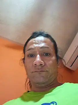 Snapshot of miicheele32 chatting on November 2025 02:23:02 AM miicheele32 online show from November 2025 02:23:02 AM