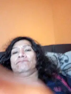 Snapshot of miicheele32 chatting on December 2025 03:55:01 PM miicheele32 online show from December 2025 03:55:01 PM