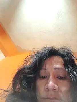 Snapshot of miicheele32 chatting on March 2025 06:23:02 PM miicheele32 online show from March 2025 06:23:02 PM