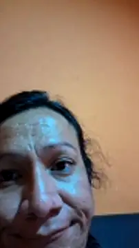 Snapshot of miicheele32 chatting on December 2025 07:03:01 AM miicheele32 online show from December 2025 07:03:01 AM