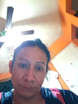 Snapshot of miicheele32 chatting on October 2025 10:36:01 AM miicheele32 online show from October 2025 10:36:01 AM