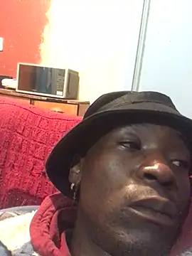 SmallGoodNutts online show from November 2025 07:06:01 PM