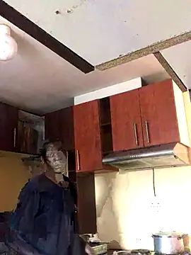 SmallGoodNutts online show from November 2025 06:06:02 AM