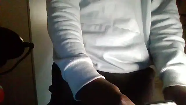 SmallGoodNutts online show from September 2025 08:19:02 AM