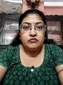 Snapshot of LAVERNIYA_ chatting on January 2025 01:48:01 PM LAVERNIYA  online show from January 2025 01:48:01 PM