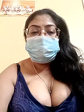 Snapshot of LAVERNIYA_ chatting on March 2025 05:08:01 AM LAVERNIYA  online show from March 2025 05:08:01 AM