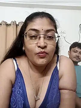 Snapshot of LAVERNIYA_ chatting on September 2025 07:18:01 PM LAVERNIYA  online show from September 2025 07:18:01 PM
