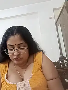Snapshot of LAVERNIYA_ chatting on October 2025 12:07:01 PM LAVERNIYA  online show from October 2025 12:07:01 PM