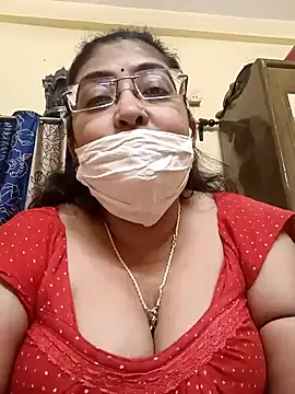 Snapshot of LAVERNIYA_ chatting on January 2025 08:25:01 PM LAVERNIYA  online show from January 2025 08:25:01 PM