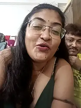 Snapshot of LAVERNIYA_ chatting on October 2025 10:49:02 AM LAVERNIYA  online show from October 2025 10:49:02 AM