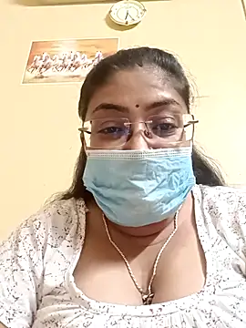 Snapshot of LAVERNIYA_ chatting on March 2025 01:01:02 PM LAVERNIYA  online show from March 2025 01:01:02 PM