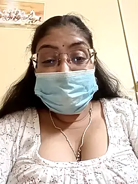 Snapshot of LAVERNIYA_ chatting on March 2025 12:28:01 PM LAVERNIYA  online show from March 2025 12:28:01 PM