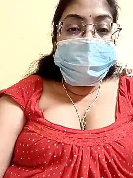Snapshot of LAVERNIYA_ chatting on January 2025 07:56:02 PM LAVERNIYA  online show from January 2025 07:56:02 PM