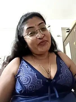 Snapshot of LAVERNIYA_ chatting on September 2025 07:25:02 PM LAVERNIYA  online show from September 2025 07:25:02 PM