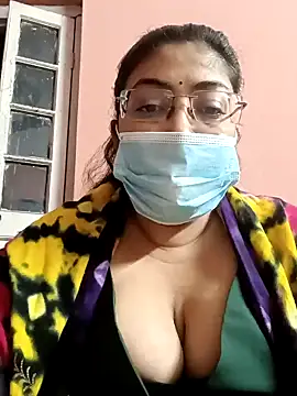 Snapshot of LAVERNIYA_ chatting on January 2025 01:24:02 PM LAVERNIYA  online show from January 2025 01:24:02 PM