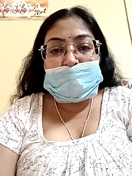 Snapshot of LAVERNIYA_ chatting on February 2025 07:59:01 AM LAVERNIYA  online show from February 2025 07:59:01 AM