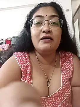Snapshot of LAVERNIYA_ chatting on October 2025 08:28:01 AM LAVERNIYA  online show from October 2025 08:28:01 AM