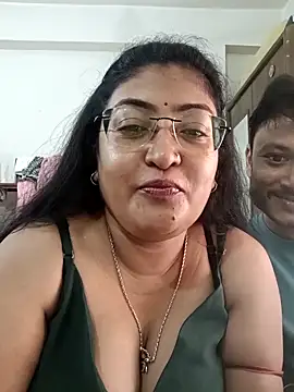 Snapshot of LAVERNIYA_ chatting on September 2025 05:46:02 AM LAVERNIYA  online show from September 2025 05:46:02 AM