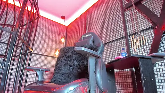 NAILAHARD online show from November 2025 03:15:01 PM