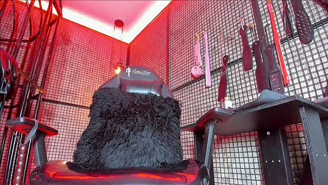 NAILAHARD online show from February 2026 02:52:02 PM