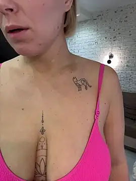 Charming Daphny online show from November 2025 05:50:01 AM