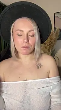 Charming Daphny online show from April 2026 05:53:02 AM