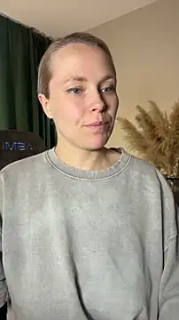 Charming Daphny online show from April 2026 06:21:02 AM